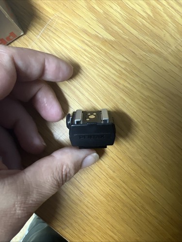 Pentax hot shoe adapter - hot, f